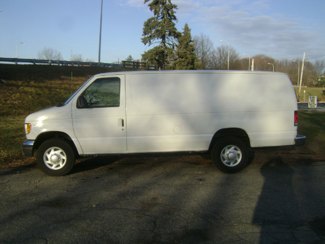 Ford Econoline 2001 photo 4