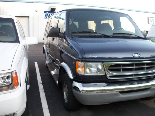 Ford Econoline 2.5i Wagon Passenger Van