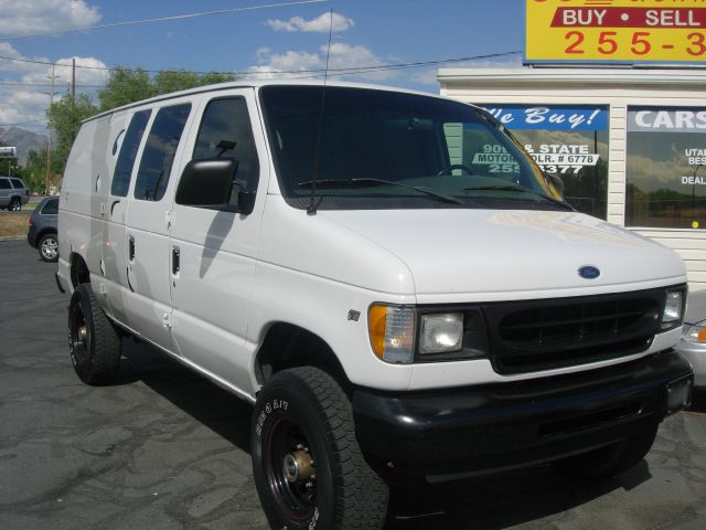 Ford Econoline 2001 photo 3