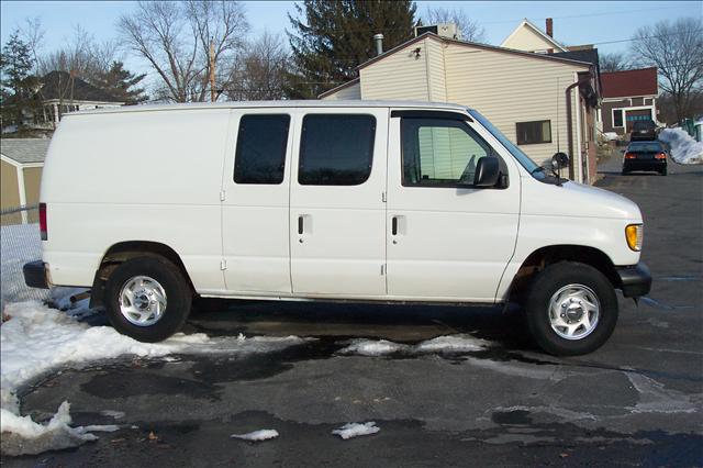 Ford Econoline 2002 photo 5