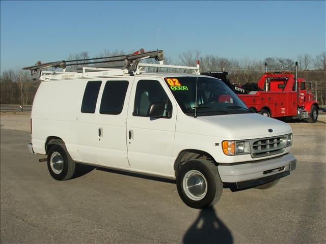 Ford Econoline Base Passenger Van