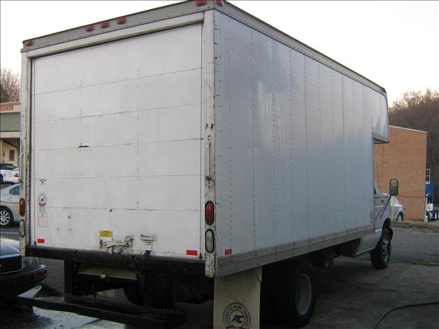 Ford Econoline 2002 photo 3