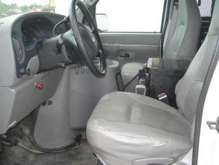 Ford Econoline 2002 photo 3