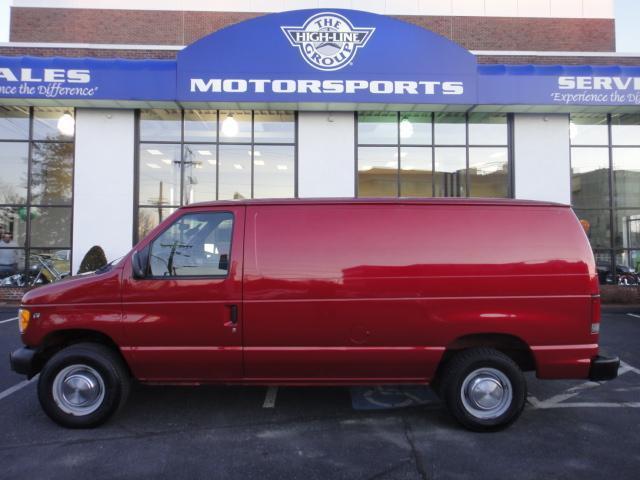 Ford Econoline 2002 photo 4