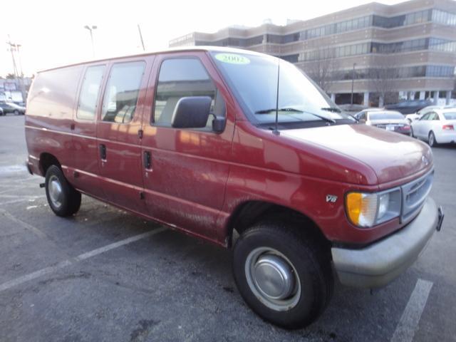 Ford Econoline 2002 photo 2
