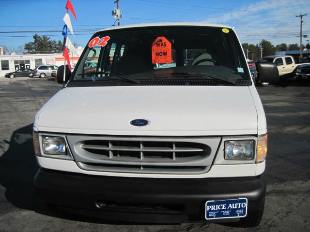 Ford Econoline 2002 photo 4
