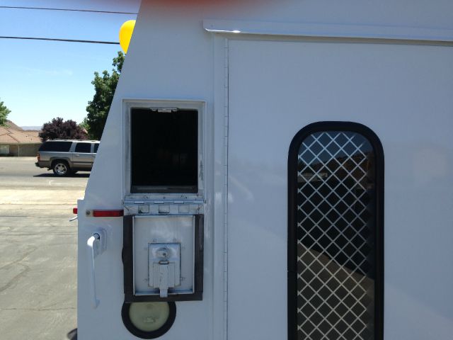 Ford Econoline 2003 photo 18