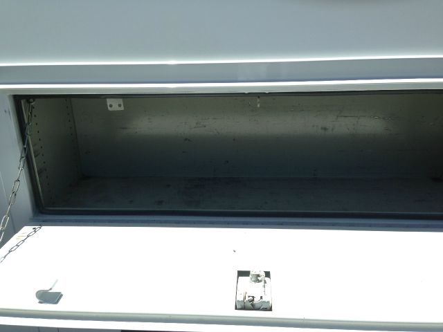 Ford Econoline 2003 photo 19