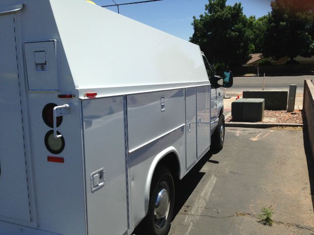 Ford Econoline 2003 photo 2