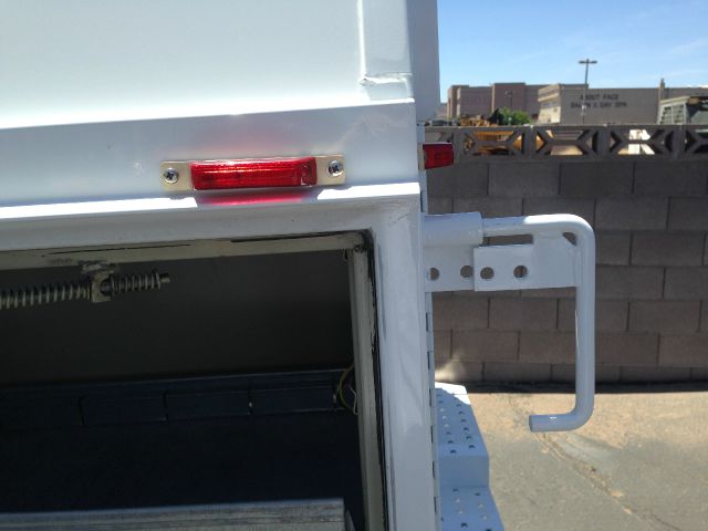 Ford Econoline 2003 photo 21