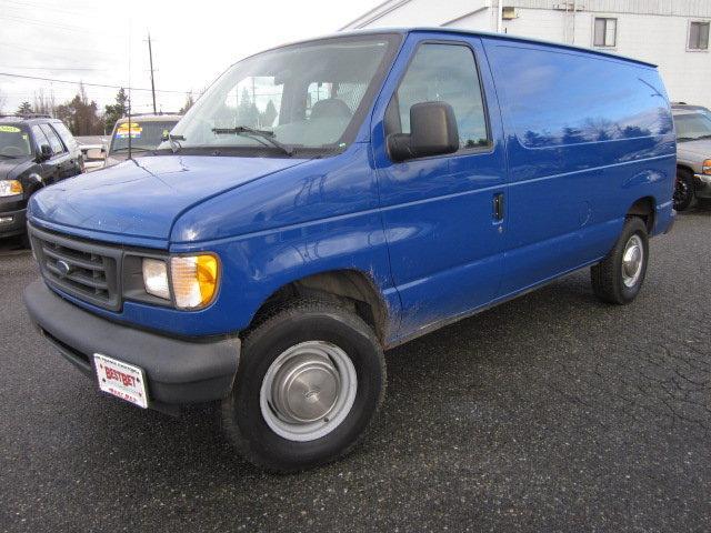 Ford Econoline SE Truck Passenger Van