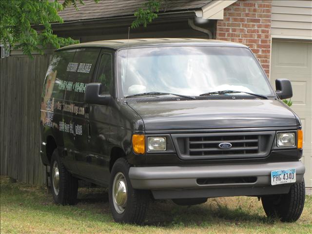 Ford Econoline 2003 photo 1