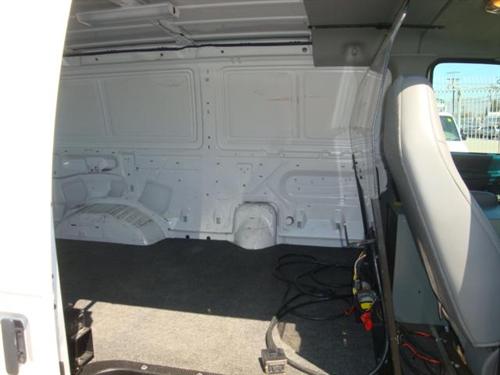 Ford Econoline 2003 photo 1