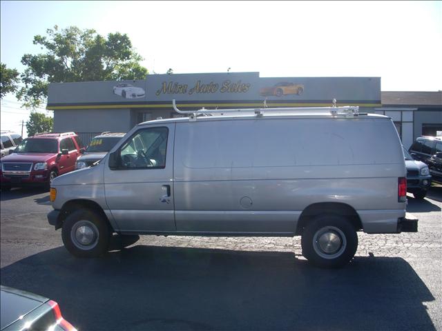 Ford Econoline Base Cargo Van