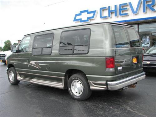 Ford Econoline 2003 photo 4