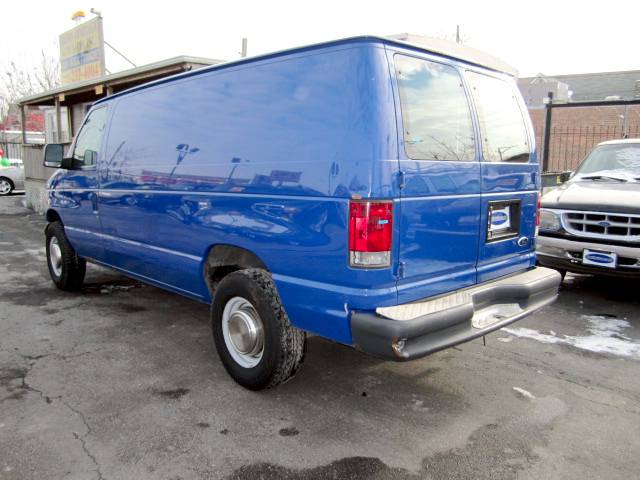 Ford Econoline 2003 photo 4