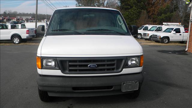 Ford Econoline Base Passenger Van