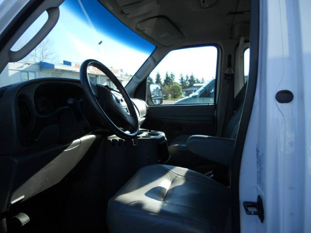Ford Econoline 2003 photo 5