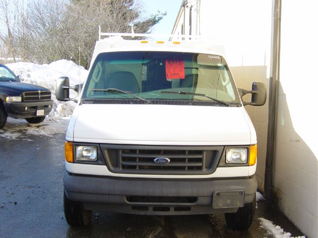 Ford Econoline 2004 photo 4