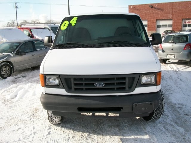 Ford Econoline 2004 photo 4