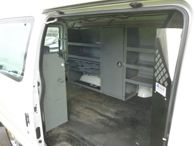 Ford Econoline 2004 photo 3