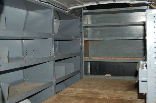 Ford Econoline 2004 photo 3