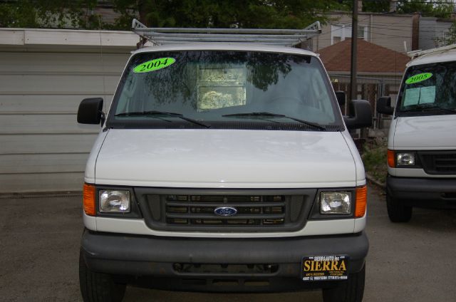 Ford Econoline 2004 photo 7