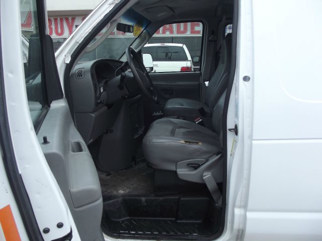 Ford Econoline 2005 photo 4