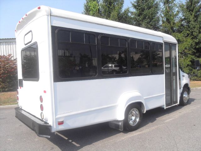 Ford Econoline GT Deluxe Bullitt Bus