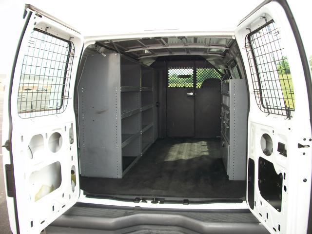 Ford Econoline 2005 photo 1