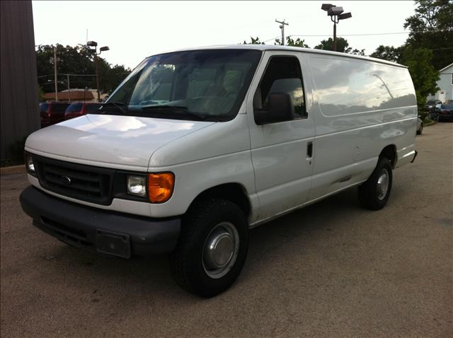 Ford Econoline 2005 photo 2