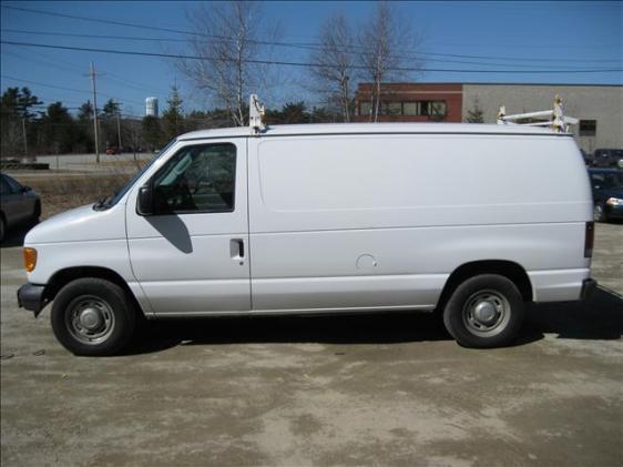 Ford Econoline 2005 photo 2