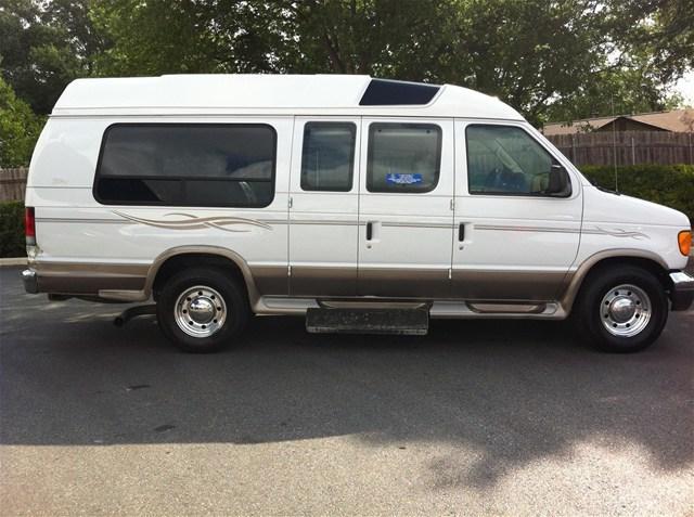 Ford Econoline Unknown Passenger Van