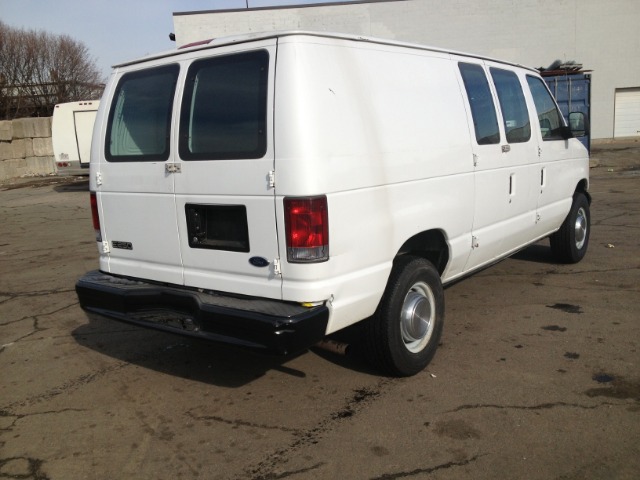 Ford Econoline 2005 photo 4