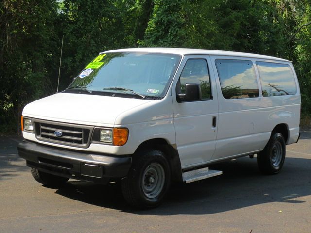 Ford Econoline Awd-turbo Passenger Van