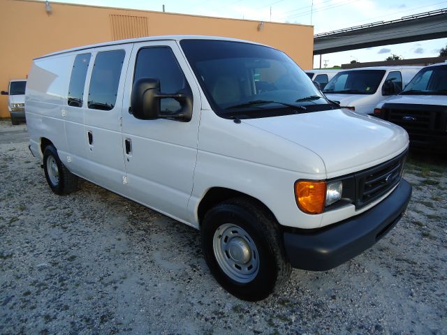 Ford Econoline 2005 photo 3