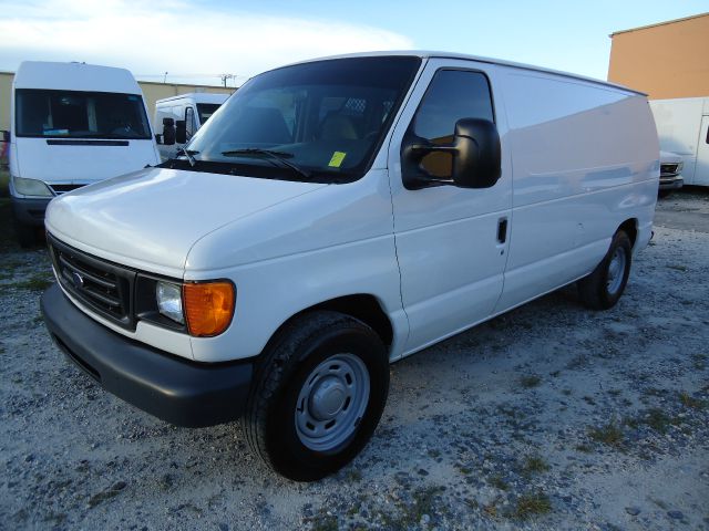 Ford Econoline 2005 photo 4