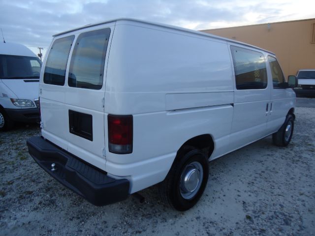 Ford Econoline SLE 3rd Row Onstar4x4 Cargo Van