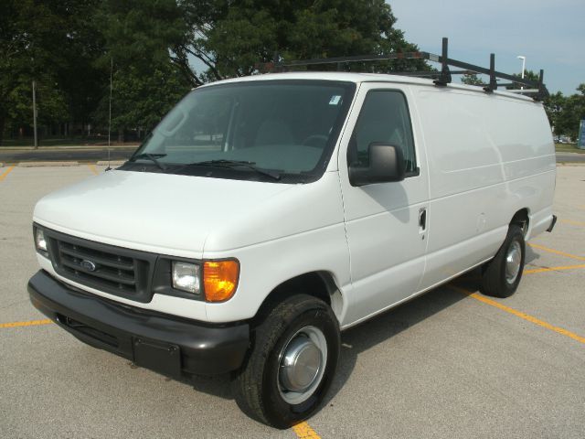 Ford Econoline 4dr 4WD SLE Commercial Cargo Van