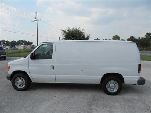 Ford Econoline 2006 photo 1