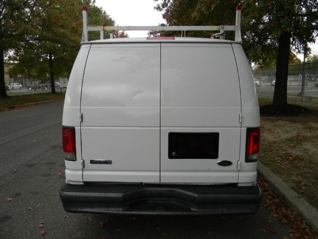 Ford Econoline 2006 photo 1