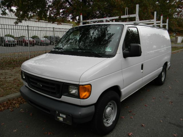 Ford Econoline 2006 photo 2