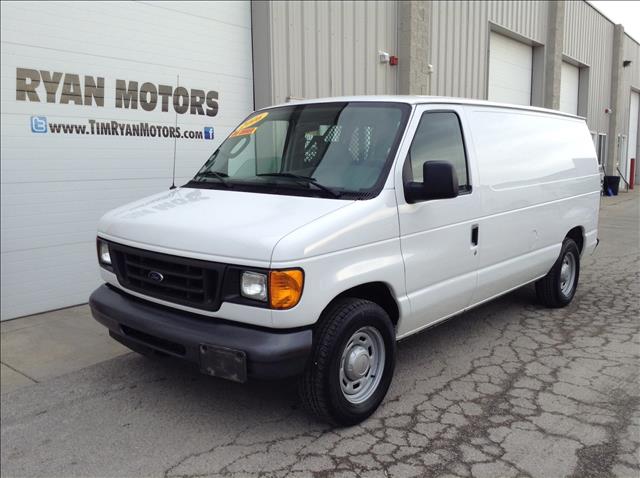 Ford Econoline 2006 photo 1