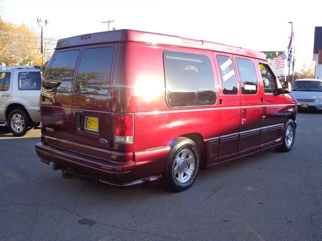 Ford Econoline 2006 photo 2
