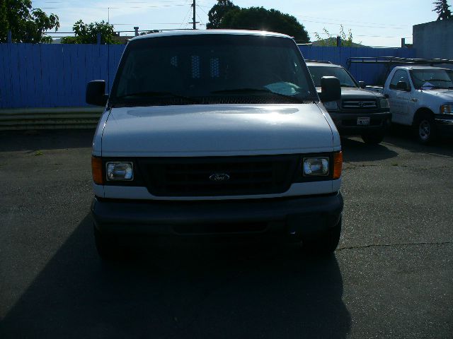 Ford Econoline 2006 photo 1