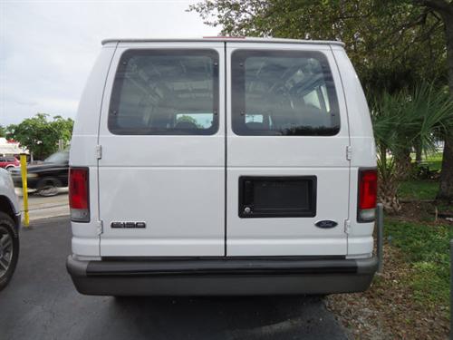Ford Econoline 2006 photo 2