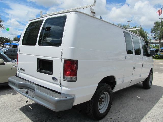 Ford Econoline 2006 photo 2