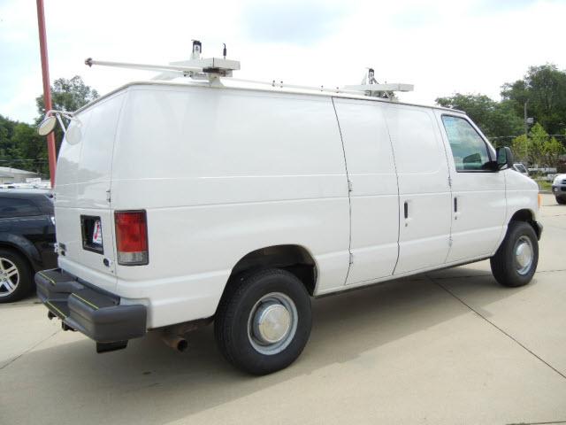 Ford Econoline 2006 photo 2