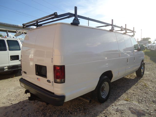 Ford Econoline 2006 photo 1