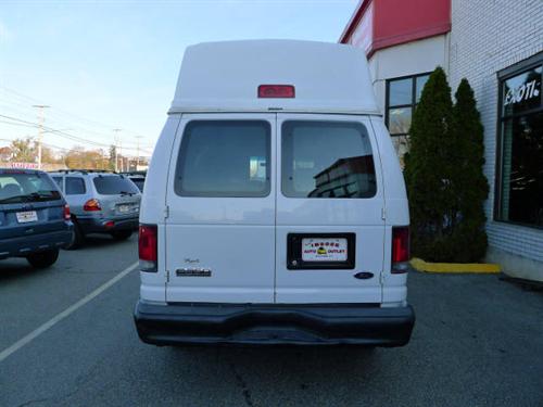 Ford Econoline 2006 photo 1